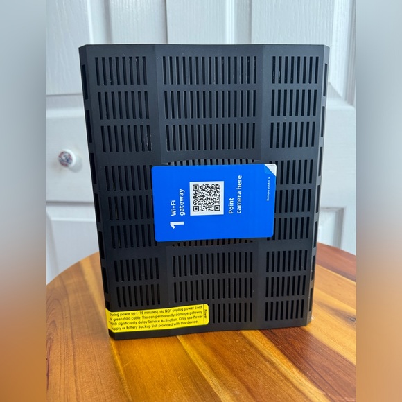 Arris AT&T BGW210-700 modem WiFi router - Picture 5 of 5